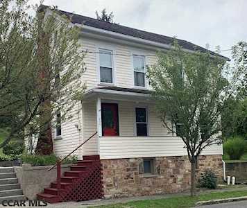 206 Hickory Street Hollidaysburg, PA 16648