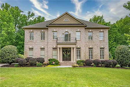 12131 Chatsworth Ct Charlotte, NC 28277