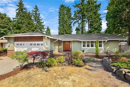 4550 146th Ave SE Bellevue, WA 98006