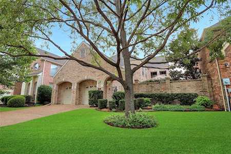 68 Emerald Pond Drive Frisco, TX 75034