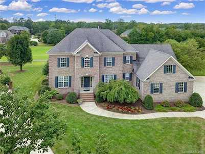 2019 Bunker Ct Matthews, NC 28104
