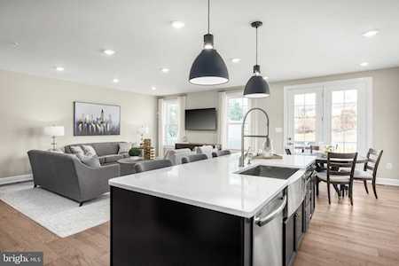 123 Piper Ln Exton, PA 19341