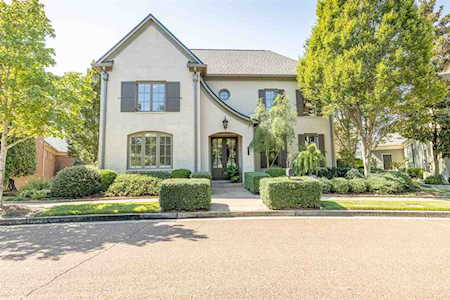 9839 Laurel Hollow Cir Collierville, TN 38139