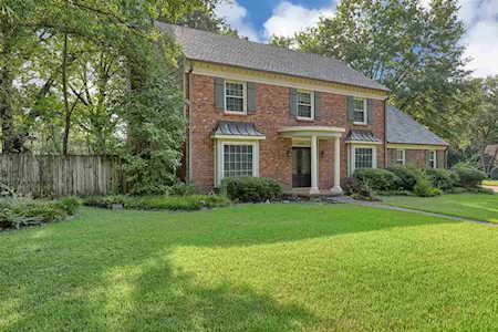 2844 Cross Country Dr Germantown, TN 38138
