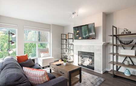 874 W 6th Avenue #301 Vancouver, BC V5Z 1A6