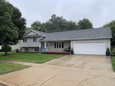 406 W Oak St Cottage Grove, WI 53527