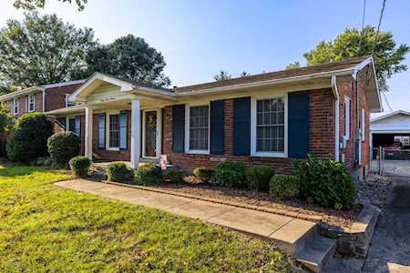 3711 Whitehall Ct Louisville, KY 40272