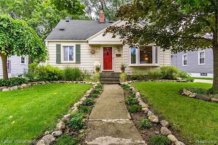 555 Gargantua Ave Clawson, MI 48017