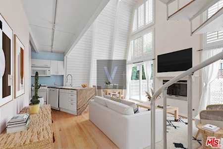9832 Yoakum Drive Beverly Hills, CA 90210