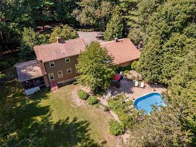 239 Post Rd North Hampton, NH 03862