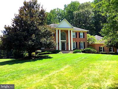 1003 Howard Grove Ct Davidsonville, MD 21035