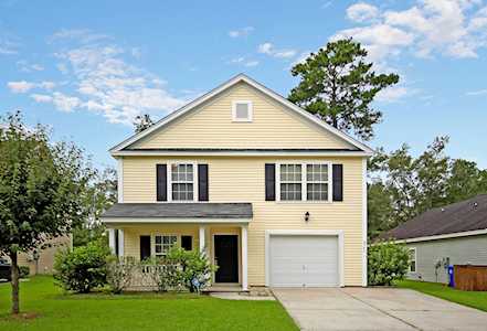 8741 Red Oak Dr North Charleston, SC 29406
