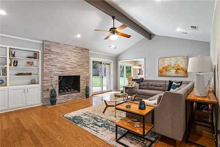 7511 Stonecliff Cir Austin, TX 78731
