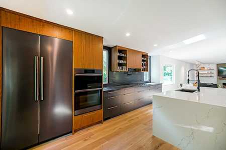 5329 Kew Road West Vancouver, BC V7W 1L9