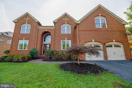 4006 Rolling Paddock Dr Upper Marlboro, MD 20772