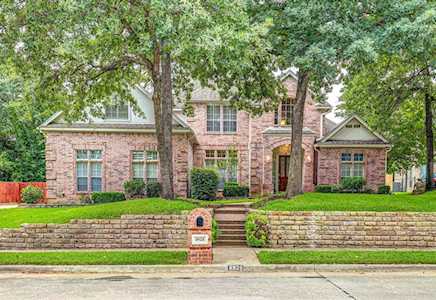 8928 Thornberry Drive North Richland Hills, TX 76182