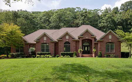 296 Hurt Rd Hendersonville, TN 37075