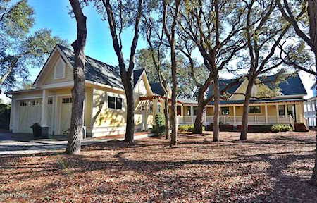 302 1/2 River Drive Southport, NC 28461