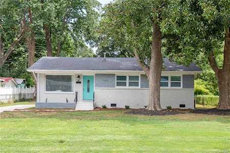 1945 Windham Place Charlotte, NC 28205