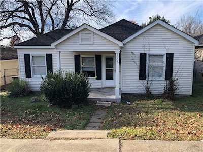 2005 Double Oaks Rd Charlotte, NC 28206
