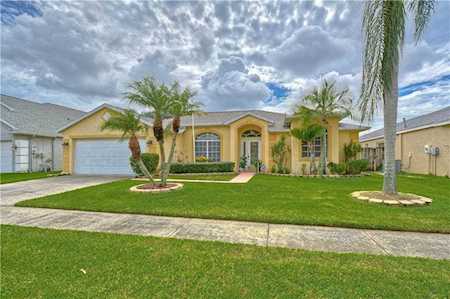 8611 Brookway CIRCLE Tampa, FL 33635