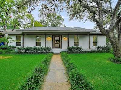 2811 Rock Terrace Dr Austin, TX 78704