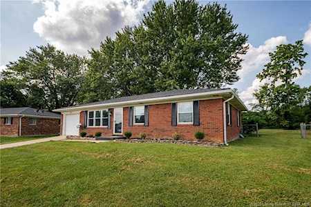 320 Redbud Dr New Albany, IN 47150