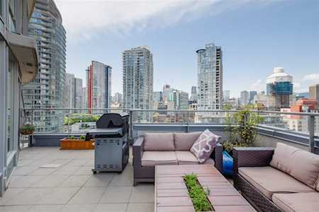 58 Keefer Place #1606 Vancouver, BC V6B 0B8