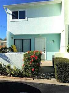 1745 Dawn St #301 Sarasota, FL 34231