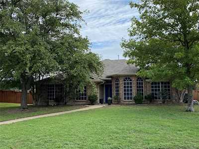 135 Edgemere Court Murphy, TX 75094