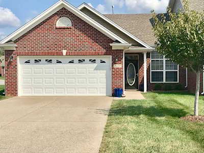 8619 Stony Falls Way Louisville, KY 40299