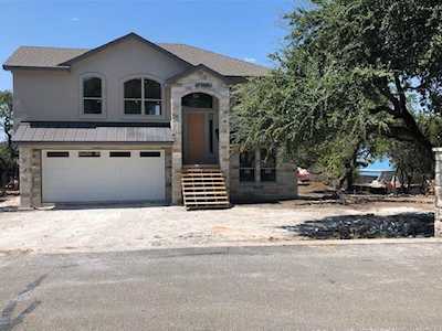 428 Cascade CIR Point Venture, TX 78645
