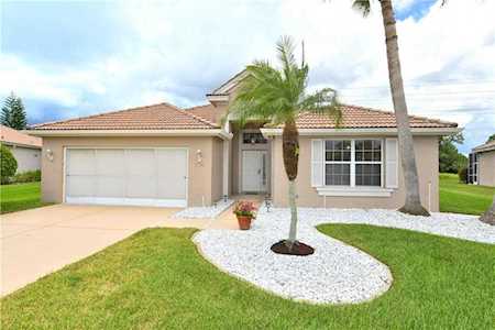 7136 Drewrys BLUFF Bradenton, FL 34203
