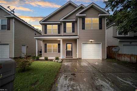 1011 Hill St Chesapeake, VA 23324
