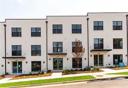 305 Burgess Walk Alpharetta, GA 30009