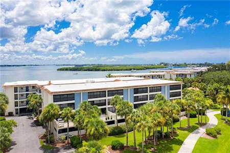 1551 Beach Rd #309 Englewood, FL 34223