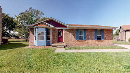 4400 Titus Ct Louisville, KY 40218