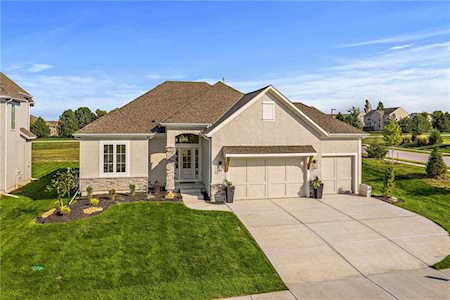 9209 Gander St Lenexa, KS 66227