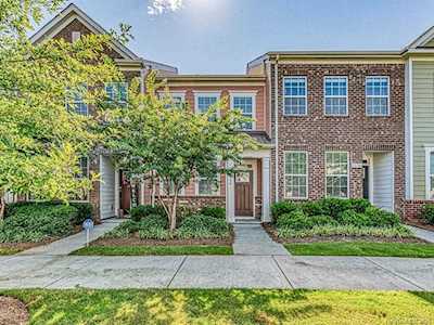 2540 Tranquil Oak Place Charlotte, NC 28206
