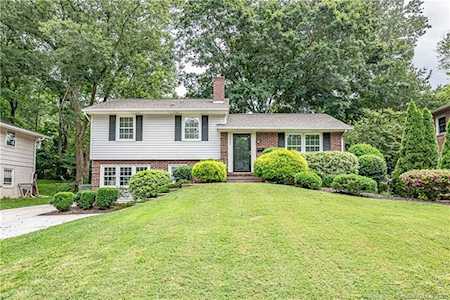 4923 White Oak Rd Charlotte, NC 28210
