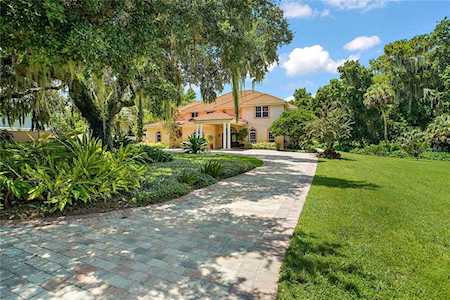 627 Yorktown Dr Leesburg, FL 34748