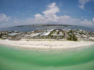501 Gulf Dr N #102 Bradenton Beach, FL 34217