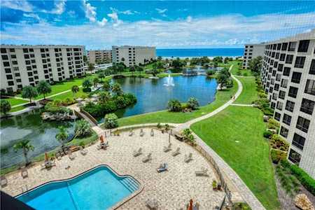 5770 Midnight Pass Rd Sarasota, FL 34242