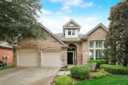 1311 Meadows Avenue Lantana, TX 76226