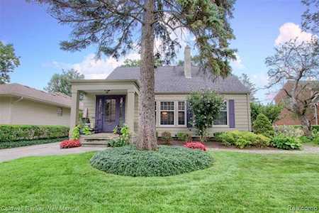 348 Arthur St Plymouth, MI 48170