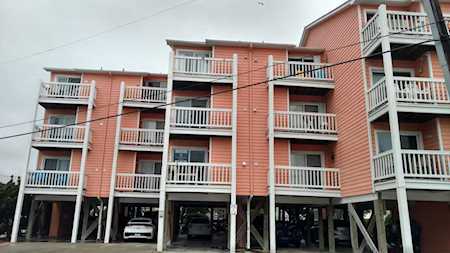 1615 Carolina Beach Avenue Carolina Beach, NC 28428