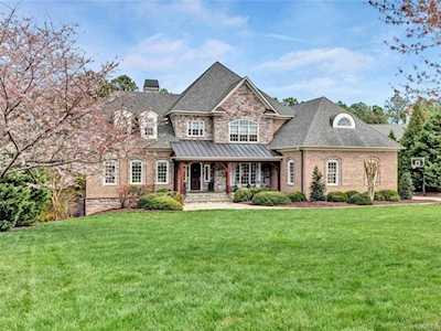 2525 Maple Hall Ct Midlothian, VA 23113