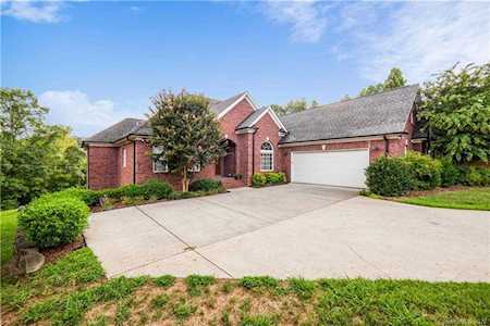 9236 Sanger Ct Harrisburg, NC 28075