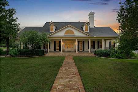 158 Vincas Shadow CT Driftwood, TX 78619