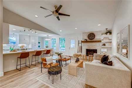 7619 Scenic Brook Dr Austin, TX 78736